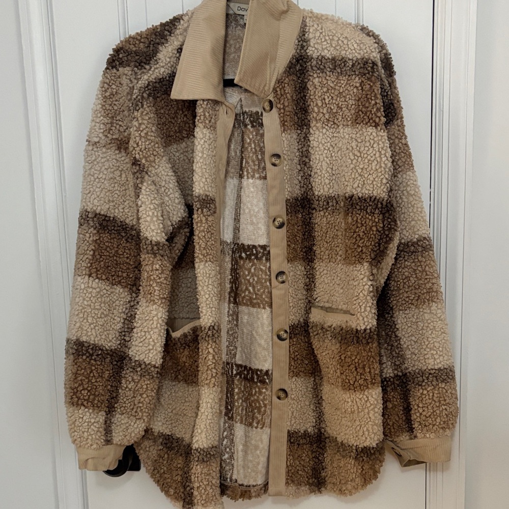 DAVI & DANI Plaid Teddy Jacket in Cream and Brown